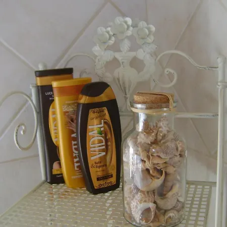 Angolo Bed & Breakfast *